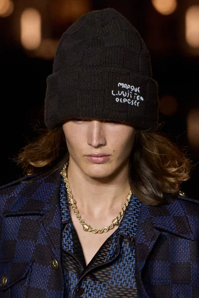 Look 65